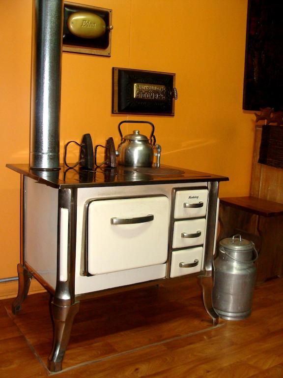 Hostal Victoria Punta Arenas Luaran gambar